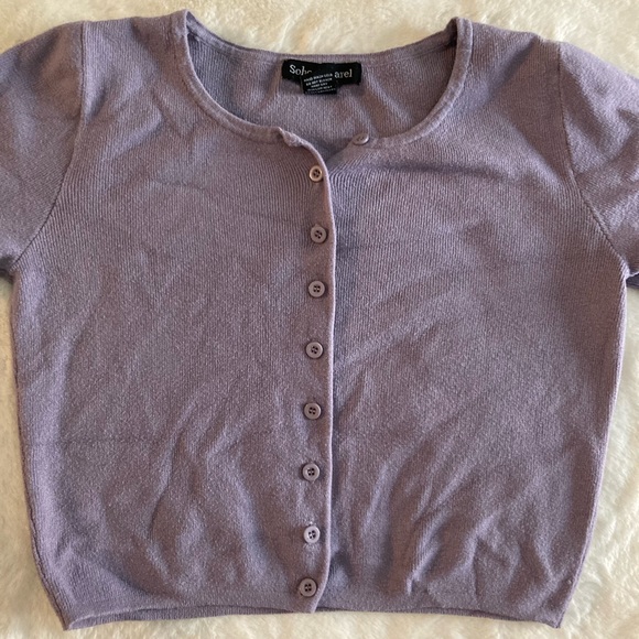 Cute button up - Picture 7 of 7